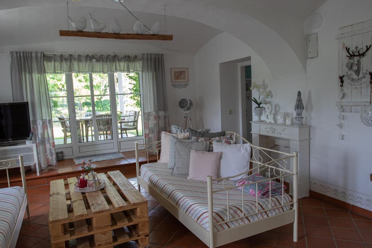Appartement Gutshof Bartl 2 à Klagenfurt am Wörthersee Extérieur photo