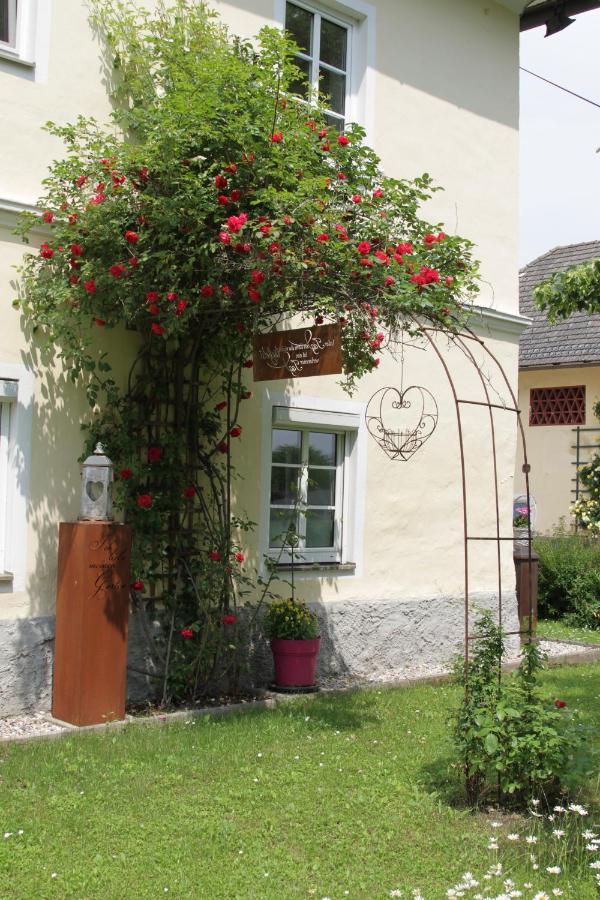 Appartement Gutshof Bartl 2 à Klagenfurt am Wörthersee Extérieur photo